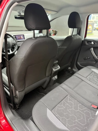 Peugeot 2008 Peugeot 2008 1.2 PureTech Blue Lion - afbeelding nr 32