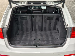 BMW 3 Serie BMW 328i Touring Sport Line/Leer/Grote Navi/245 PK/18''/Vol! - afbeelding nr 42