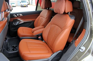BMW X7 BMW X7 M50i High Executive Sky Lounge | M-sport | Bowers en Wilkins - afbeelding nr 15