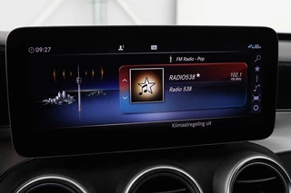 Mercedes-Benz C-Klasse Mercedes-Benz C-klasse 300e AMG Limited | Panoramadak | Stoelverwarming |  360 camera | Matrix LED | Carplay | Trekhaak | Leder/Alcantara | Climate control - afbeelding nr 29