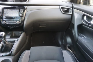 Nissan QASHQAI Nissan QASHQAI 1.2 N-Connecta NL AUTO | NAP | Panoramadak | 360 camera | Lane Departure | Premium Pearl White Parelmoer | Navi | Blue Tooth + DAB | Keyless - afbeelding nr 24