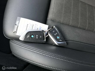 BMW 3 Serie BMW 3-serie Touring 330i Business Edition M-Pakket Electrische trekhaak 258PK dealer onderhouden - afbeelding nr 25