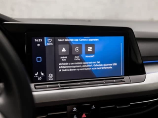 Volkswagen Golf (APPLE CARPLAY, VIRTUAL COCKPIT, GROOT NAVI, KEYLESS, SFEERVERLICHTING, SPORTSTOELEN, STOELVERWARMING, LED KOPLAMPEN, LANE ASSIST, NIEUWSTAAT) - afbeelding nr 28