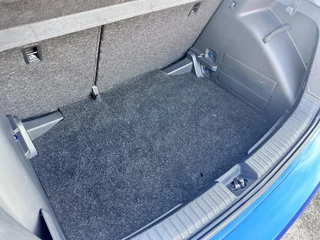 Škoda Fabia Škoda Fabia 1.0 TSI Style Bi-Tone: Stijlvol, Zuinig & Dealer onderhouden! - afbeelding nr 9
