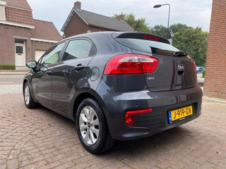 Kia Rio Kia Rio 1.4 CVVT DynamicLine / AUT / CRUISE / PDC - afbeelding nr 2