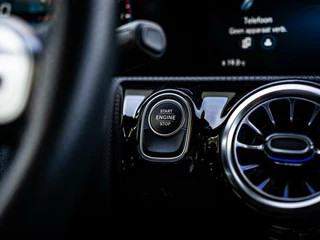 Mercedes-Benz A-Klasse Mercedes A-klasse a250e AMG|PANO|18''|CAMERA|ACC|SFEERV. - afbeelding nr 32