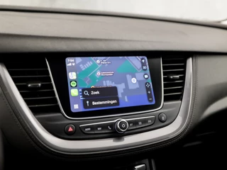 Opel Grandland X Automaat (APPLE CARPLAY, GROOT NAVI, CLIMATE, LED KOPLAMPEN, LEDER, KEYLESS, SPORTSTOELEN, TREKHAAK, CRUISE, LANE ASSIST, NIEUWSTAAT) - afbeelding nr 24