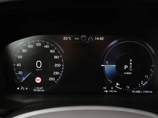 Volvo XC60 Volvo XC60 2.0 T8 Twin Engine AWD Inscription | Panoramadak |  Trekhaak | Leder | Camera | Carplay | Navigatie | Full LED | Climate control - afbeelding nr 31