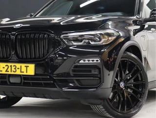BMW X5 [ADAPTIVE CRUISE, APPLE CARPLAY, 360 CAMERA, VOL LEDER, TREKHAAK, MASSAGE, VERWARMING, MEMORY STOELEN, ELEKTRISCHE ACHTERKLEP,  NAVIGATIE, NIEUWSTAAT] - afbeelding nr 25