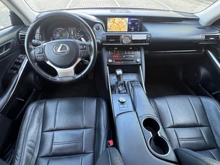 Lexus IS Lexus IS 300h Hybrid Edition 30 ACC OPENDAK LEER PRIMA AUTO - afbeelding nr 12