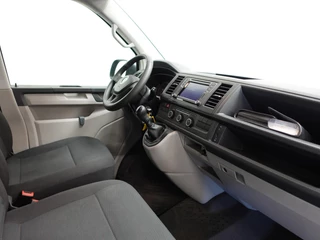 Volkswagen Transporter Volkswagen Transporter 102pk L1H1 Highline Navigatie 18