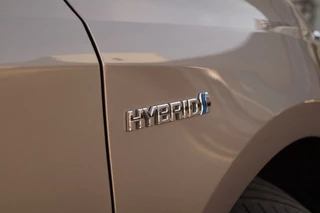 Toyota Auris Toyota Auris Touring Sports 1.8 Hybrid Pro Executive -LEER-PANO- - afbeelding nr 26