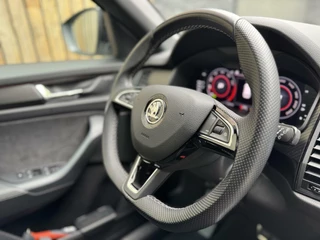 Škoda Kodiaq Skoda Kodiaq 1.5 TSI Sportline Automaat | Trekhaak uitklapbaar | Grootscherm navigatiesysteem | Stoelverwarming | Adaptieve cruise control | Dode hoek detectie | Canton HiFi | LED | Achteruitrijcamera | Parkeersensoren voor en achter - afbeelding nr 60