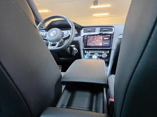 Volkswagen Golf Volkswagen Golf 1.4 TSI PHEV GTE | PANO / ACC / LED / CARPLAY / CAMERA / P.SENSOR V+A / LEDER-ALCANTARA / STOELVERW. / LANE ASS ! - afbeelding nr 42