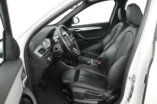 BMW X1 BMW X1 xDrive25e M Sport | Leder | Stoelverwarming | Full LED | Sportstoelen | Navigatie | Climate control | PDC | Cruise control | DAB - afbeelding nr 4