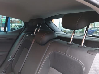 Opel Astra 1.6 Turbo 200pk Innovation 5-Deurs | 1ste Eigenaar | Navi+Apple Carplay+Android Auto | Clima | Cruise | Led Koplampen | Keyless Entry | Pdc V+A | Dodehoek+Rijstrooksensor | 16''lm | Trekhaak - afbeelding nr 28