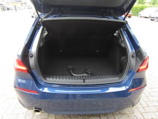 BMW 1 Serie BMW 1-serie 118i High Executive | Trekhaak - afbeelding nr 21