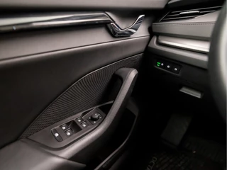 Škoda Octavia Škoda Octavia 1.0 e-TSI Sport Automaat (APPLE CARPLAY, GROOT NAVI, CAMERA, GETINT GLAS, SPORTSTOELEN, STOELVERWARMING, KEYLESS, CRUISE, NIEUWE APK, NIEUWSTAAT) - afbeelding nr 22