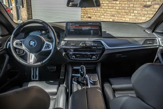 BMW 5 Serie BMW 5-serie 520i M-Sport,schuifdak,H&K,BTW,NAP,Sportseats - afbeelding nr 12