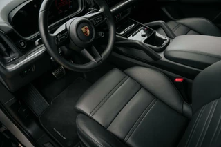 Porsche Cayenne Porsche Cayenne Coupé 3.0 V6 TURBO HYBRIDE S 470pk - afbeelding nr 21