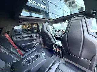 Porsche Cayenne Porsche Cayenne 3.0 e-Hybrid Coupé|Sportdesign|luchtvering - afbeelding nr 55