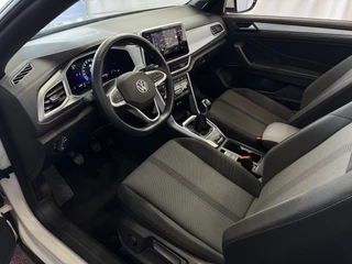 Volkswagen T-Roc Volkswagen T-Roc Cabrio TSI VIR.COCKPIT CARPLAY NAVI IQ.LED STOEL/STUUR.VERW DAB ADAP.CRUISE 05/2024 