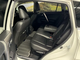 Toyota RAV4 Toyota RAV4 2.5 Hybrid Executive Business / Leder / Navi - afbeelding nr 7