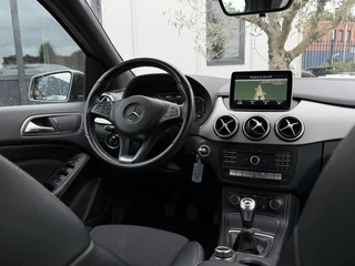 Mercedes-Benz B-Klasse Mercedes B-klasse 180 Urban CarPlay Navi Climate Cruise Parkeersensoren Trekhaak - afbeelding nr 3