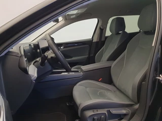 Volkswagen Passat Volkswagen Passat Variant 1.5 eHybrid 204pk DSG/AUT Business Wegklapbare trekhaak, Camera, ACC - afbeelding nr 18