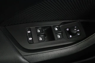 Škoda Octavia Skoda Octavia 1.0 e-TSI Business Edition Plus |  Stoelverwarming | Trekhaak | Adaptive cruise | Carplay | Full LED | Keyless | Sfeerverlichting - afbeelding nr 28
