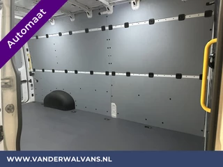 Volkswagen Crafter Android Auto, Stoelverwarming, Bijrijdersbank, 3000kg trekvermogen - afbeelding nr 11