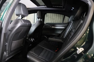 Alfa Romeo Stelvio Alfa Romeo STELVIO 2.0 T AWD 6C Villa d'Este / Acc / Lane Assist / HK / Dode Hoek / Camera / Open Panoramadak / Led / Pdc / 20 Inc - afbeelding nr 29