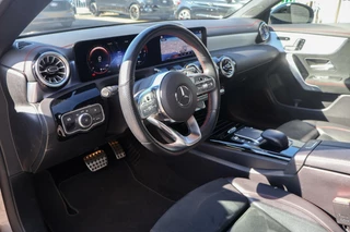 Mercedes-Benz CLA Mercedes CLA-klasse 250 e AMG Line PANORAMDAK SFEERVERLICHTING MEMORY STOELEN NIGHT - afbeelding nr 4