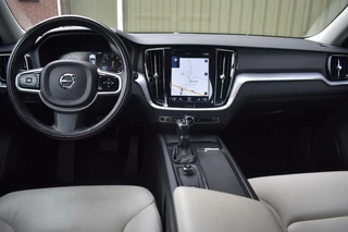 Volvo V60 Volvo V60 2.0 T5 Momentum | Leder | ACC | 18