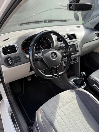 Volkswagen Polo Volkswagen Polo 1.2 TSI Comfortline R|Panorama|Beats|Camera|Stoelverwarming - afbeelding nr 34