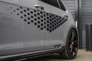 Volkswagen Golf Volkswagen Golf 2.0 TSI GTI TCR 290PK PANO / CAMERA / NIEUWSTAAT! - afbeelding nr 8