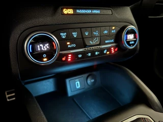 Ford Focus Ford Focus 1.5 EcoBoost ST Line Pano ACC CarPlay Winterpack - afbeelding nr 42