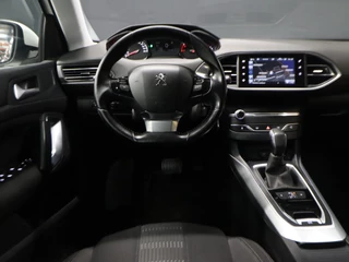 Peugeot 308 Peugeot 308 1.2 PureTech Allure [CRUISE CONTROL, CAMERA, TREKHAAK, STOELVERWARMING, DODE HOEK DETECTOR, CLIMATE CONTROL, NAVIGATIE, NIEUWSTAAT] - afbeelding nr 4