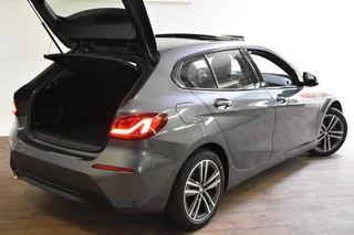 BMW 1 Serie CAMERA/CARPLAY/PANORAMADAK - afbeelding nr 12