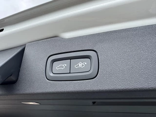 Volvo V60 Volvo V60 T6 Recharge AWD R-Design | Long Range | H&K Audio | Getint glas | 360 Camera - afbeelding nr 16
