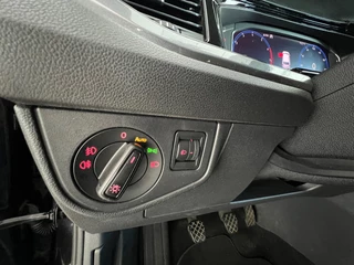 Volkswagen Polo Volkswagen Polo 1.0 TSI Comfortline Business R LINE NL AUTO Virtual Cockpit - afbeelding nr 16