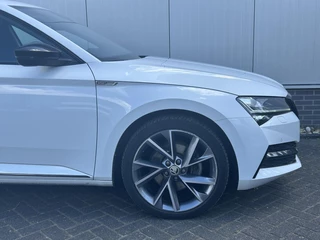 Škoda Superb Skoda Superb Combi 1.4 TSI iV Sportline Business DIGI DASHB. I MATRIX LED I GR. NAVI + CAMERA I ORG. NL + NAP - afbeelding nr 5