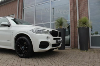 BMW X5 ➡️ BMW X5 xDrive50i F15 High Executive 7p M-sport | M-pakket | 2e eigenaar | Dakraam | Head-up | 20 inch | LED | Camera | 449 pk | 7 persoons | Harman-kardon | Keyless go/entry - afbeelding nr 51