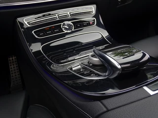 Mercedes-Benz E-Klasse Mercedes-Benz E-Klasse 220d automaat / AMG pakket 2017 / CARBON / LED *NAP* - afbeelding nr 33