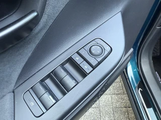Toyota C-HR Toyota C-HR 1.8 Hybrid 140 Executive|JBL|ACC|PANO - afbeelding nr 33