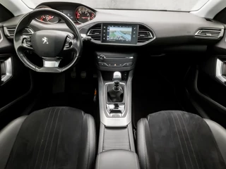 Peugeot 308 (PANORAMADAK, NAVIGATIE, CLIMATE, LEDER/ALCANTARA, CAMERA, LED KOPLAMPEN, SPORTSTOELEN, PARKEERSENSOREN, CRUISE, NIEUWE APK, NIEUWSTAAT) - afbeelding nr 6