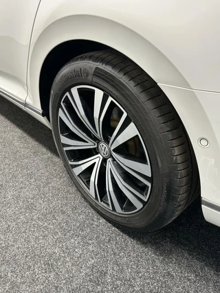 Volkswagen Passat Volkswagen Passat Variant 1.4 TSI GTE Highline|Leer|Pano| - afbeelding nr 12