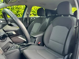Kia XCeed Kia XCeed 1.5 T-GDi DynamicLine | Stuur- Stoelverwarming | Camera | Carplay | Fabrieksgarantie - afbeelding nr 7