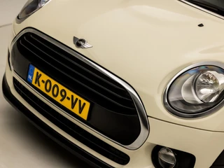 MINI Clubman Automaat (NAVIGATIE, CLIMATE, STOELVERWARMING, GETINT GLAS, SPORTSTOELEN, CRUISE, PARKEERSENSOREN, NIEUWSTAAT) - afbeelding nr 31