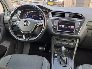 Volkswagen Tiguan | DSG | Virtual Cockpit | Trekhaak | Stoel- & stuurverwarming | Navigatie | App-connect | - afbeelding nr 6